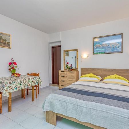 Apartments Bastovanovic Ровинь Экстерьер фото
