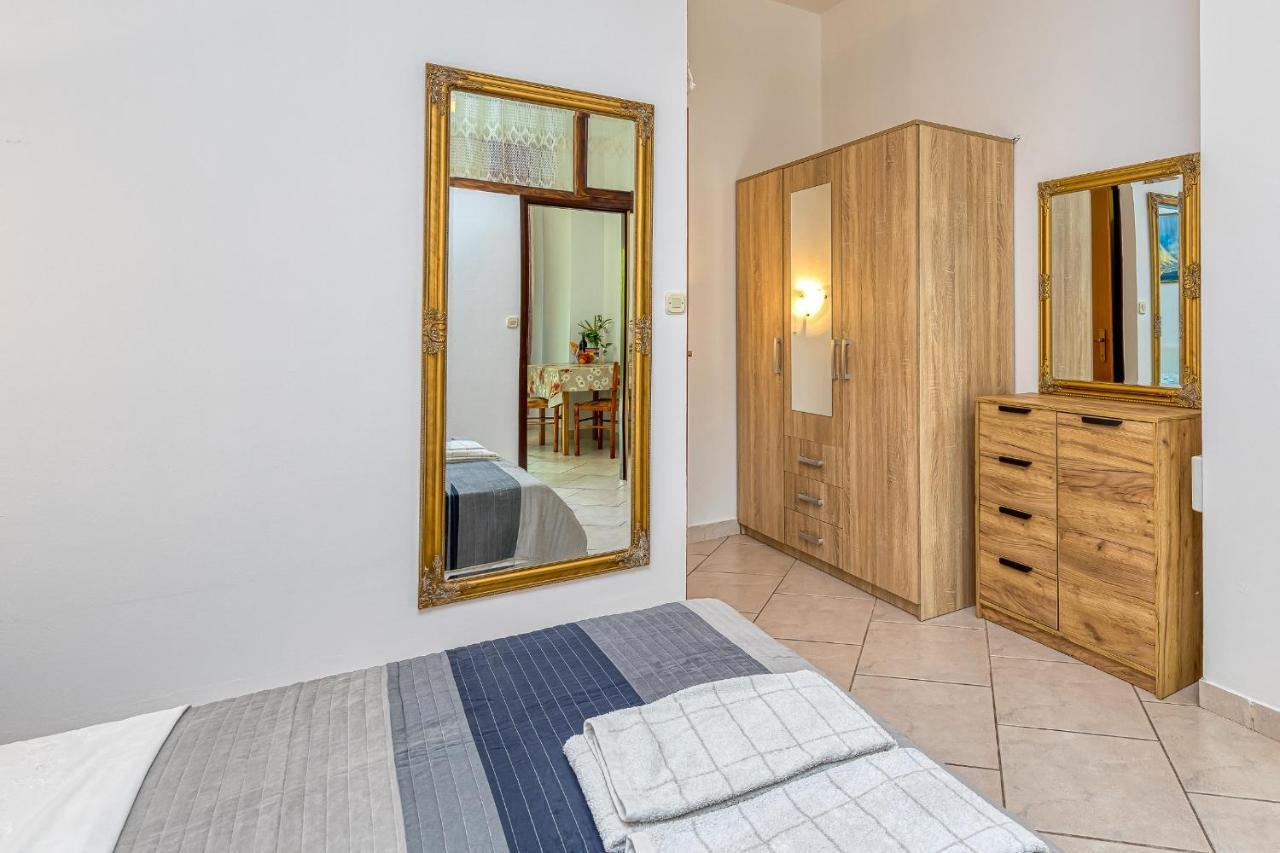 Apartments Bastovanovic Ровинь Экстерьер фото