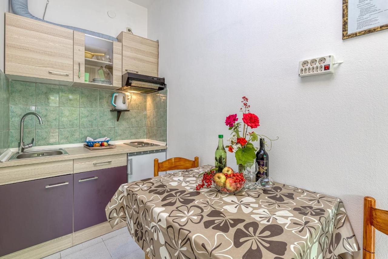 Apartments Bastovanovic Ровинь Экстерьер фото